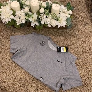 Men’s Nike tshirt NWT